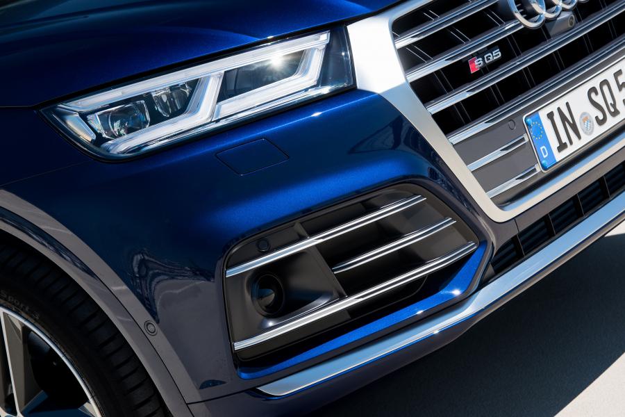Детали экстерьера Audi SQ5 3.0 TFSI 2017 года  (WW) (фото 31 из 48)